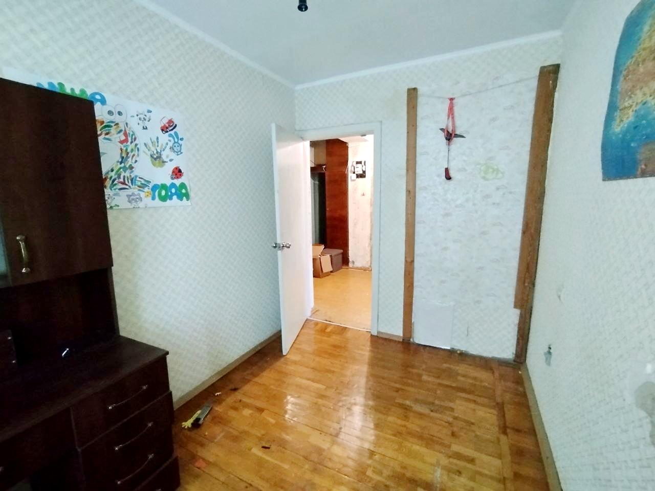 1870242114117802