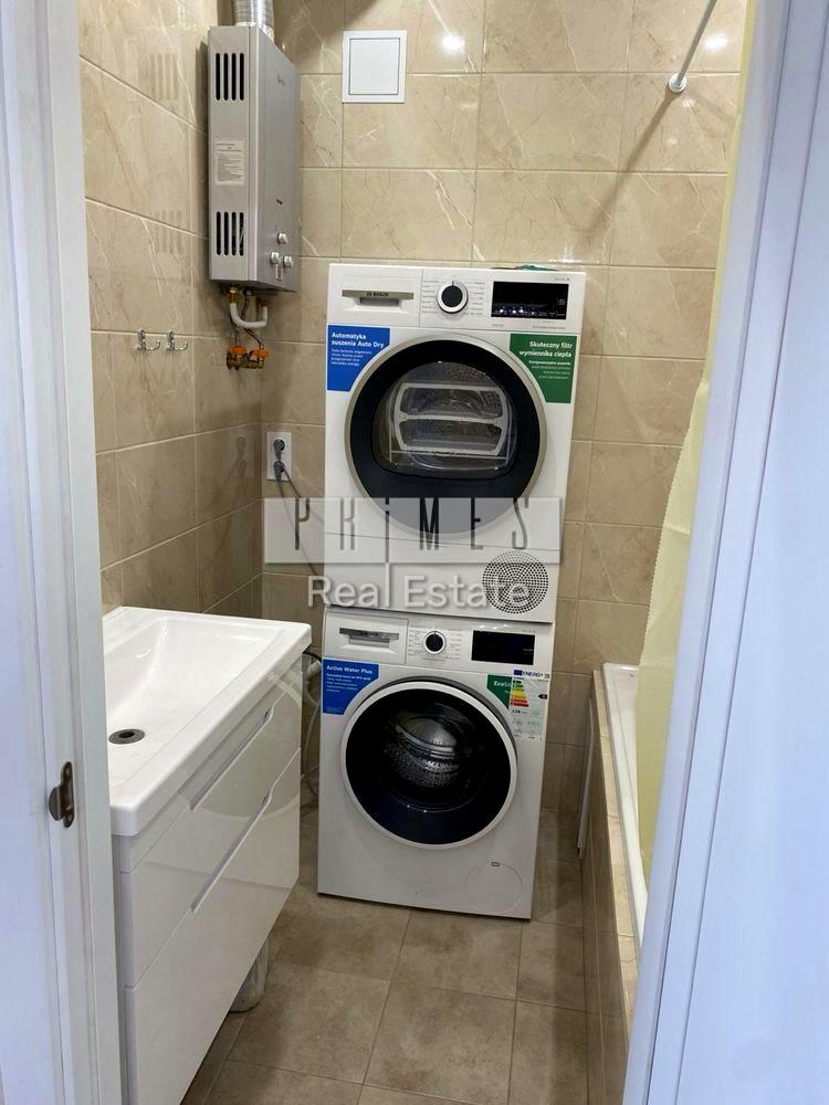 1870243375761292