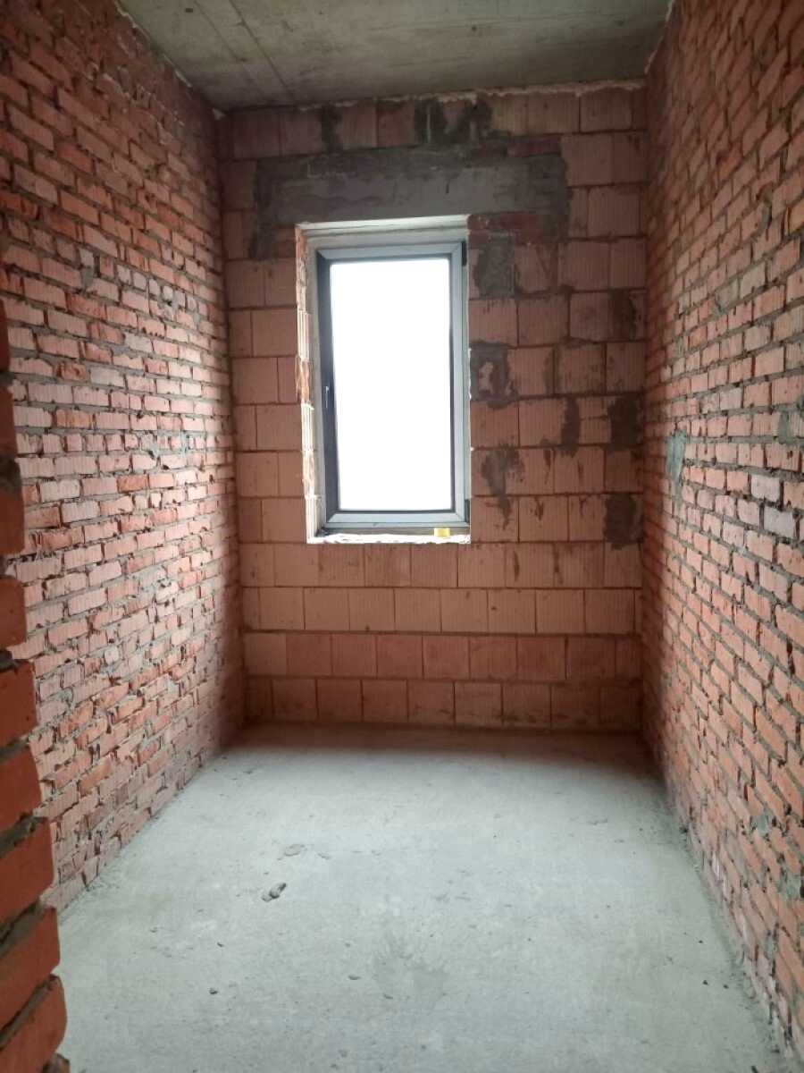 1870244438713625