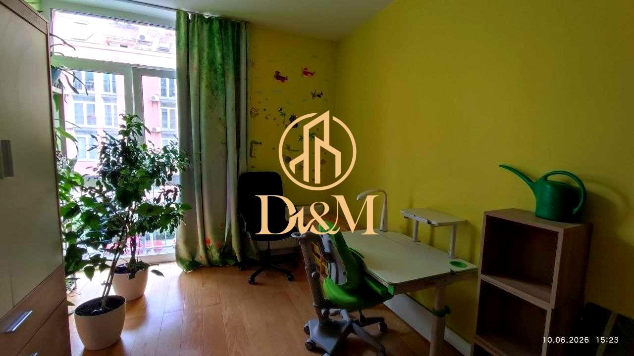 1870246576442500