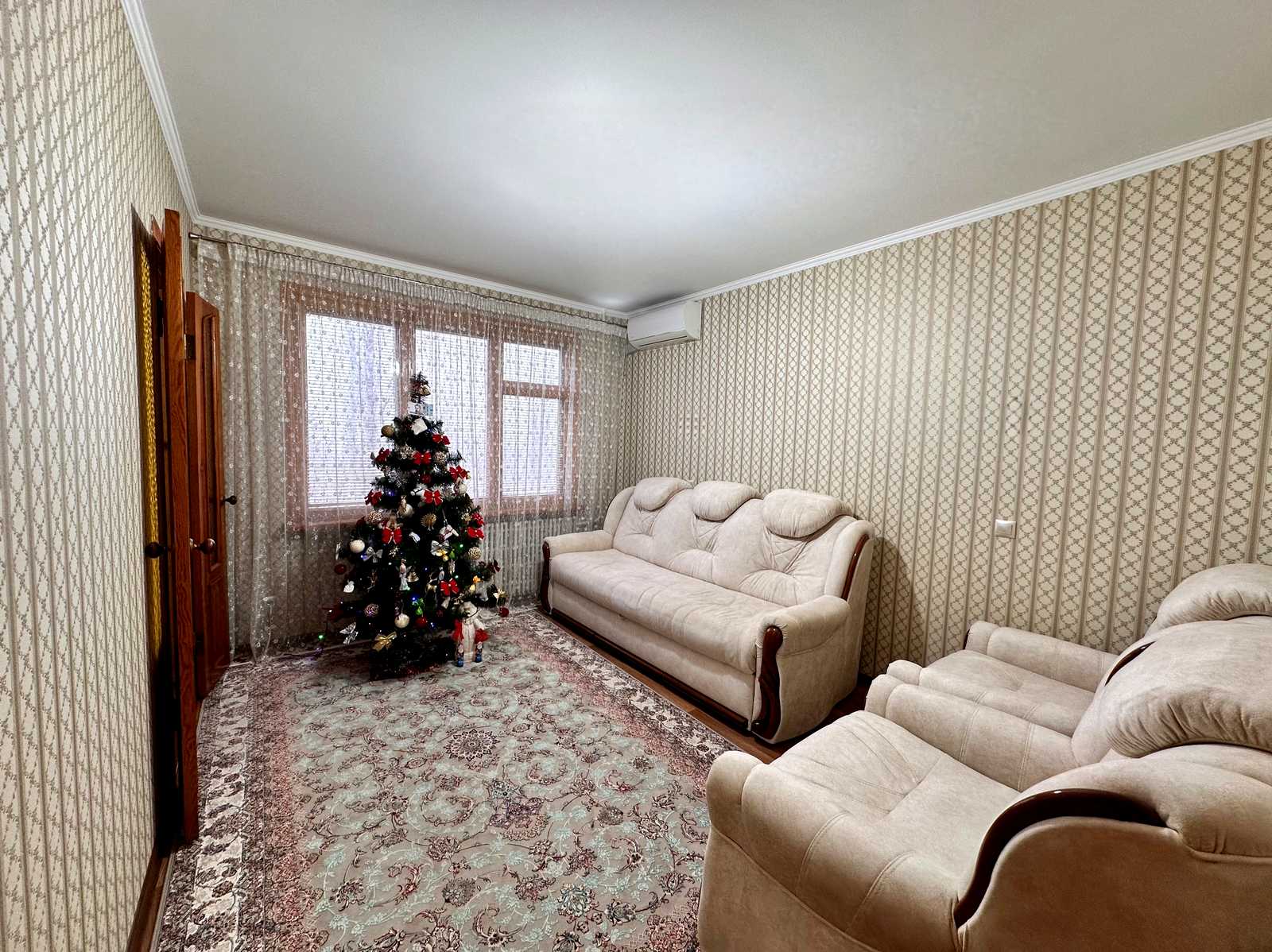 1870246660239313