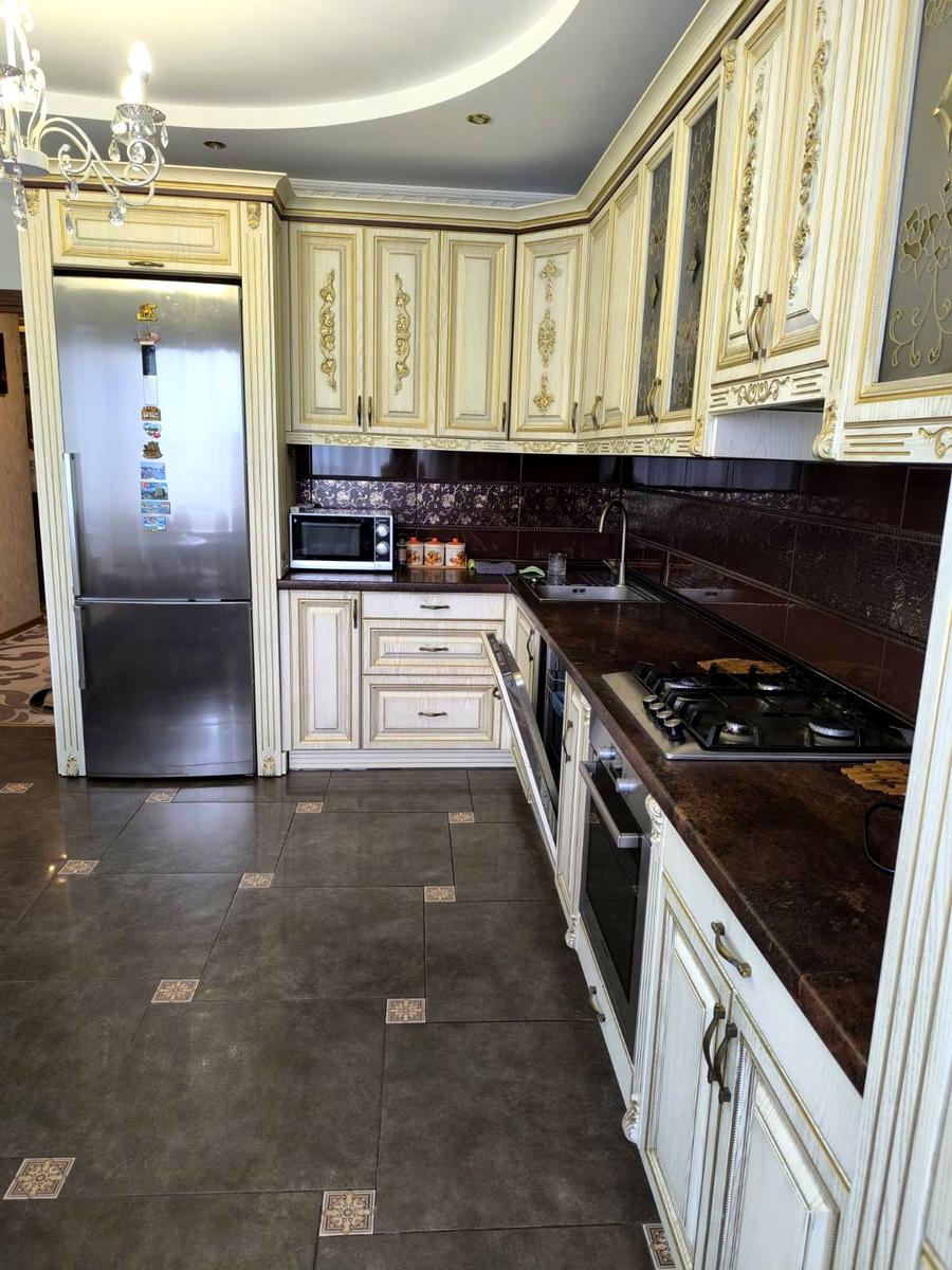 1870247800297793