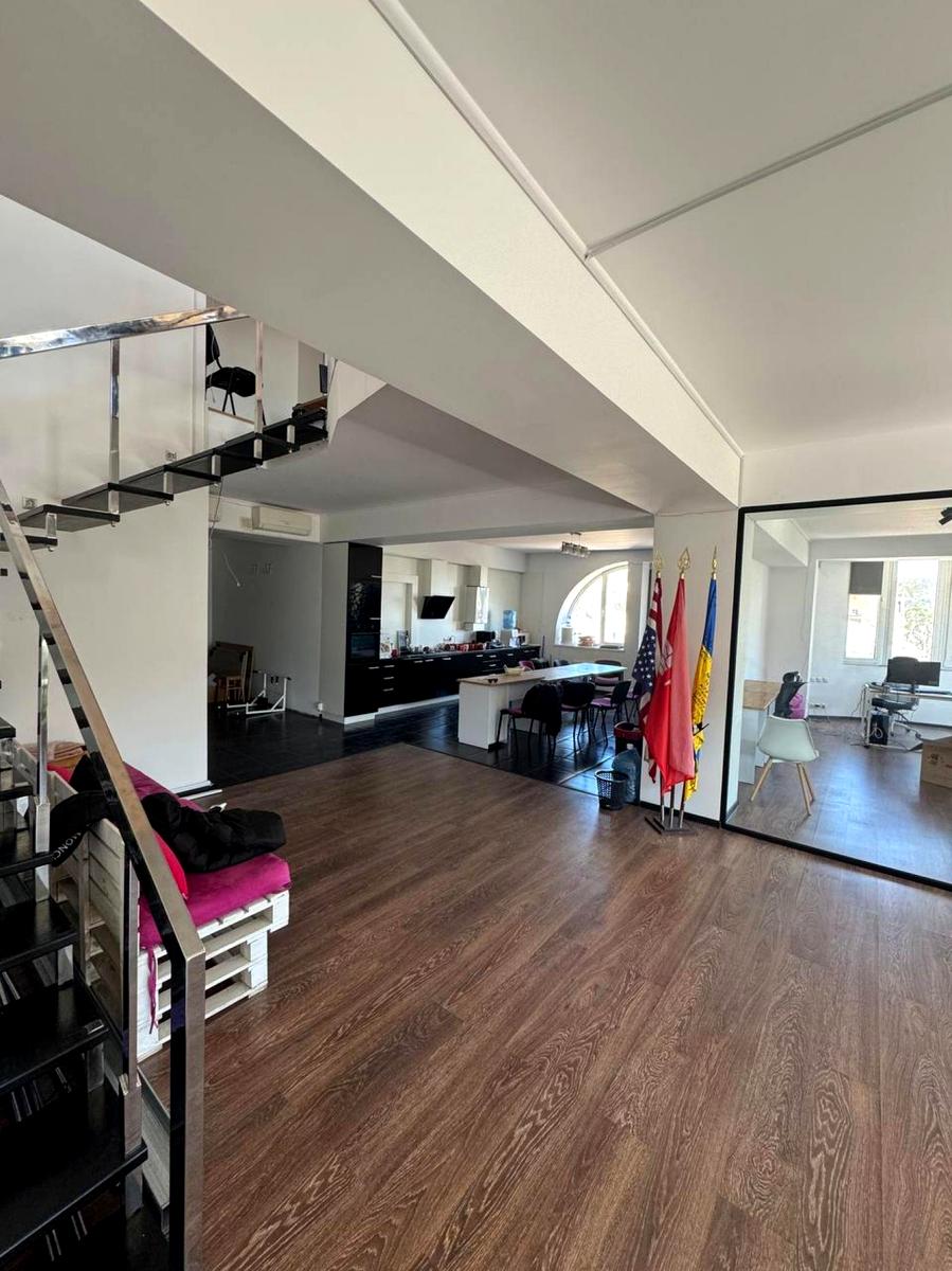 1870259078213816.jpg