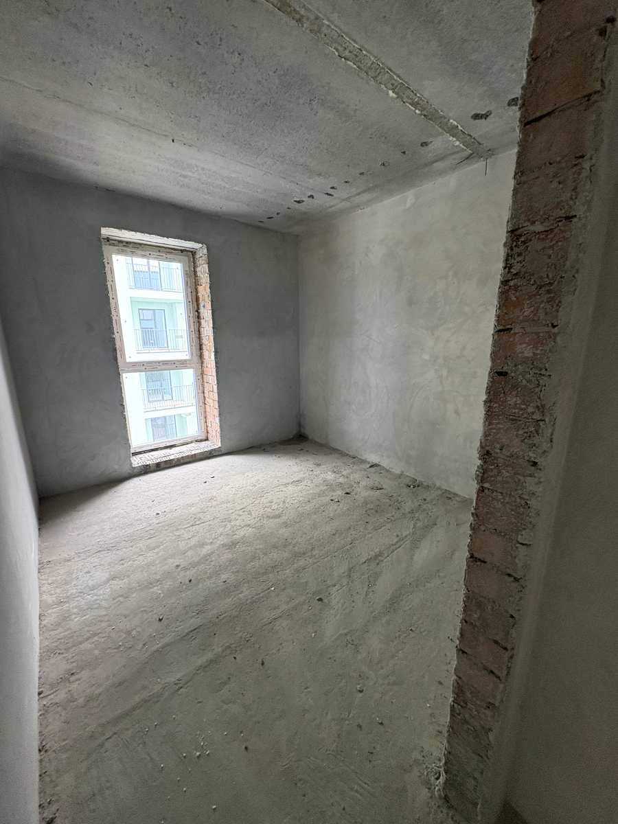 1870262779035752