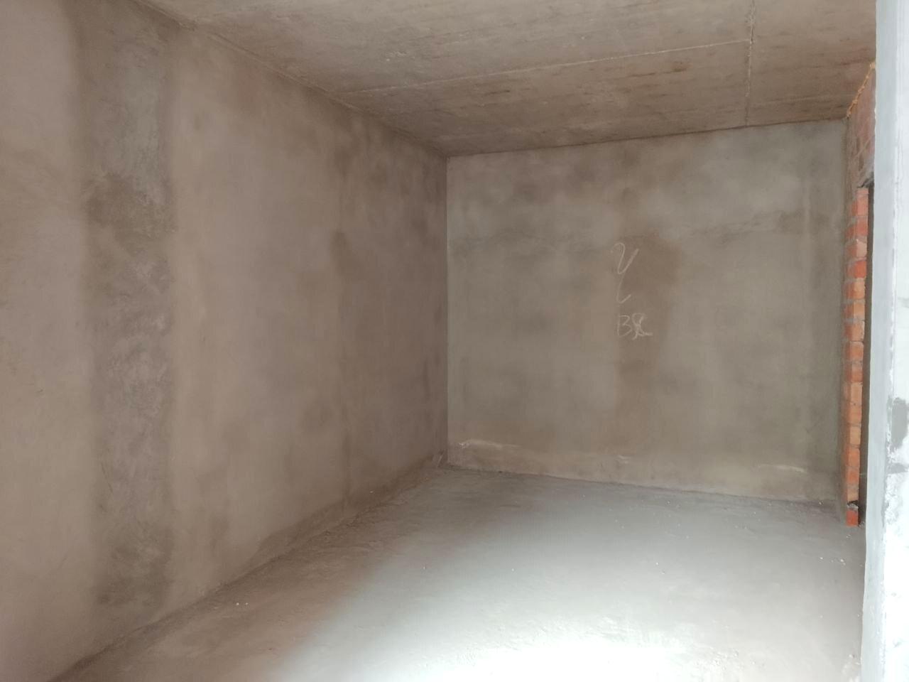 1870304914712225