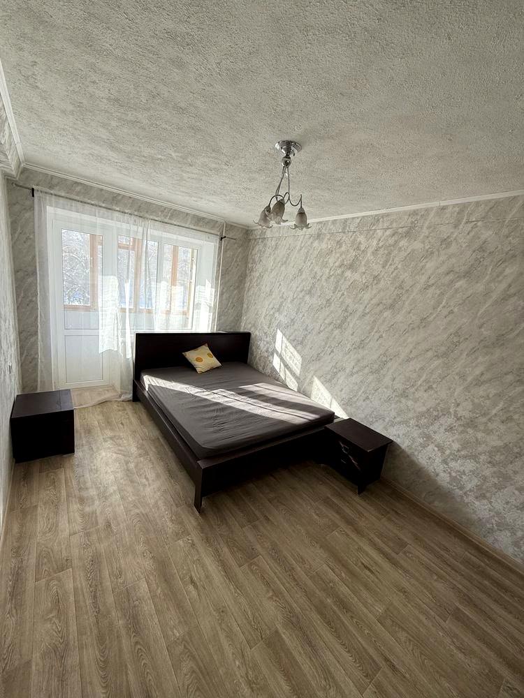 1870308592492777