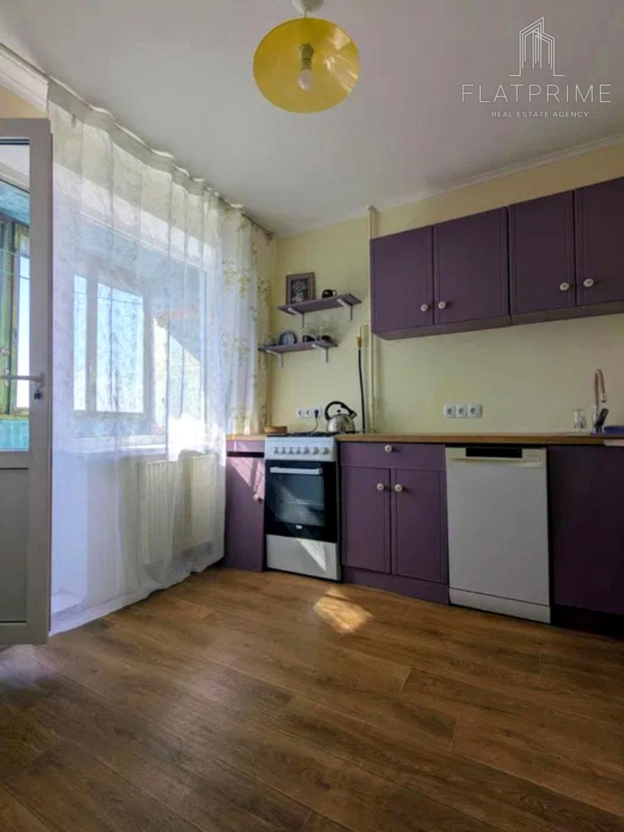 1870309890693372