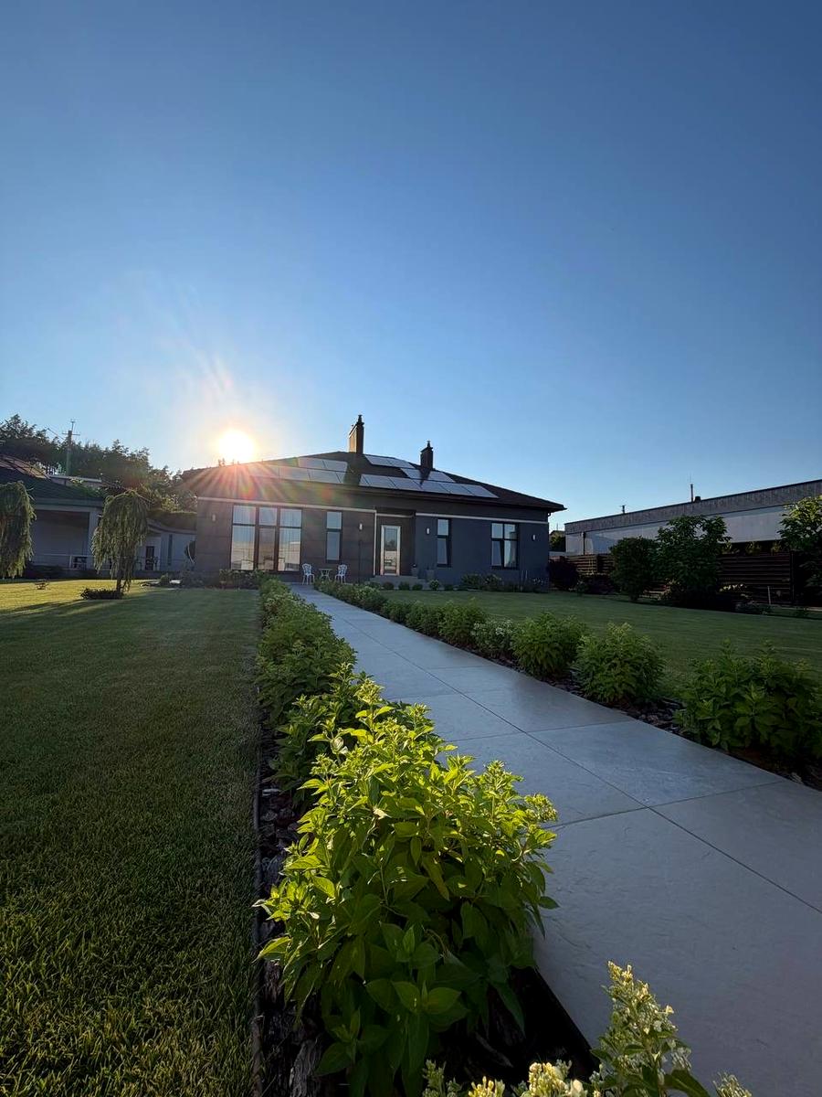 1870327433562058