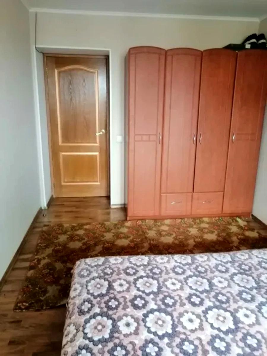 1870328873306524
