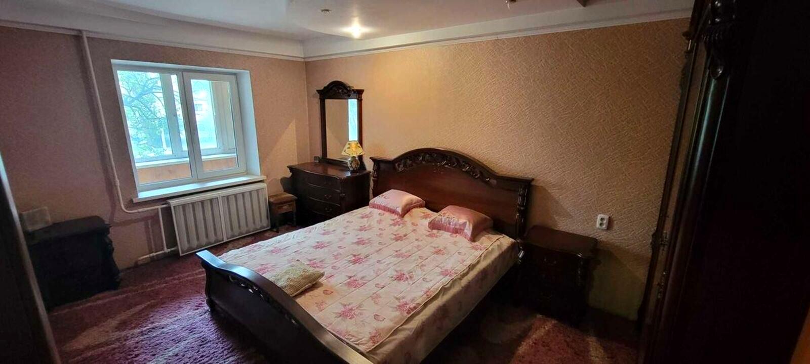 1870333702630180