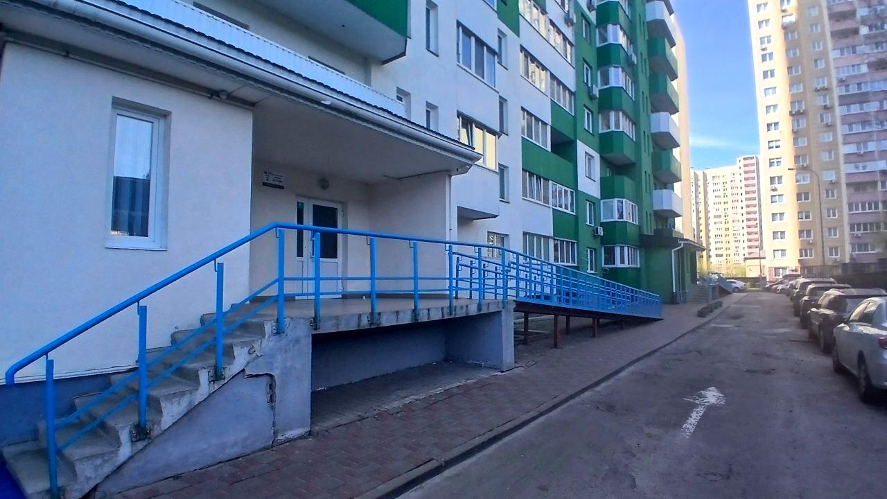 1870338561565471