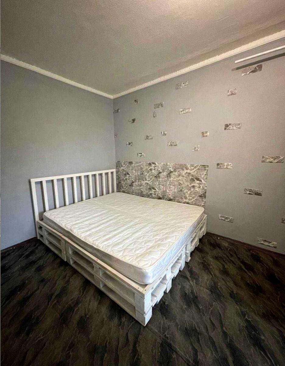 1870405469663659