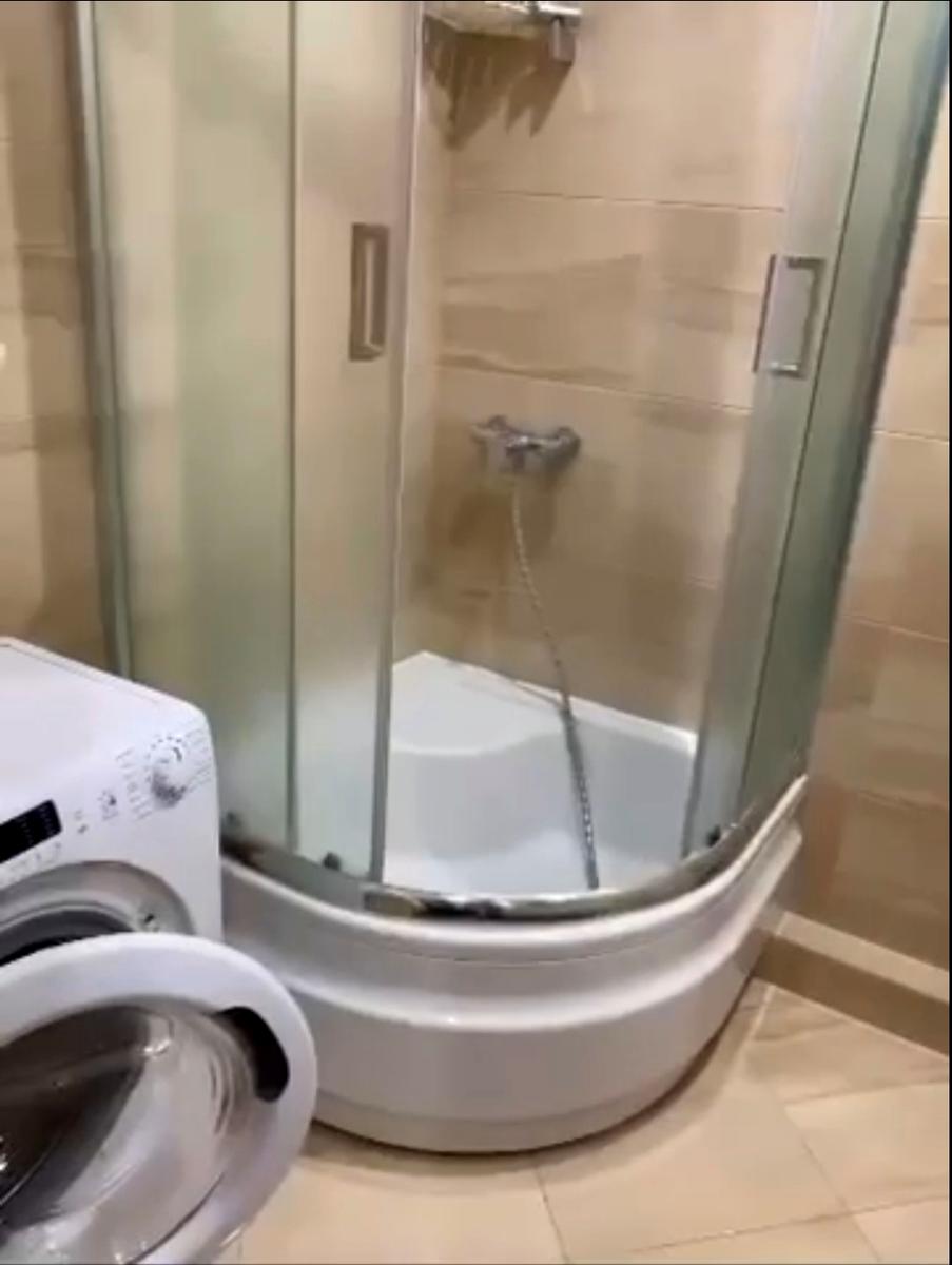 1870414131968917
