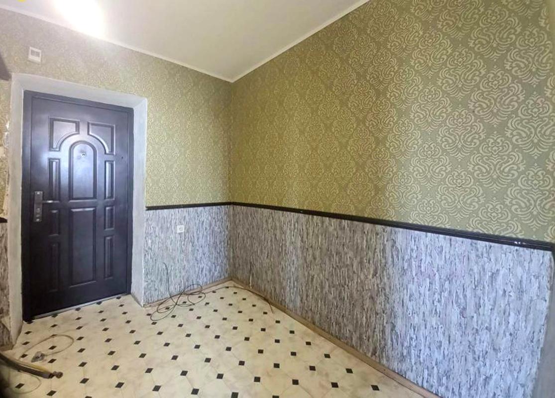 1870440172295344
