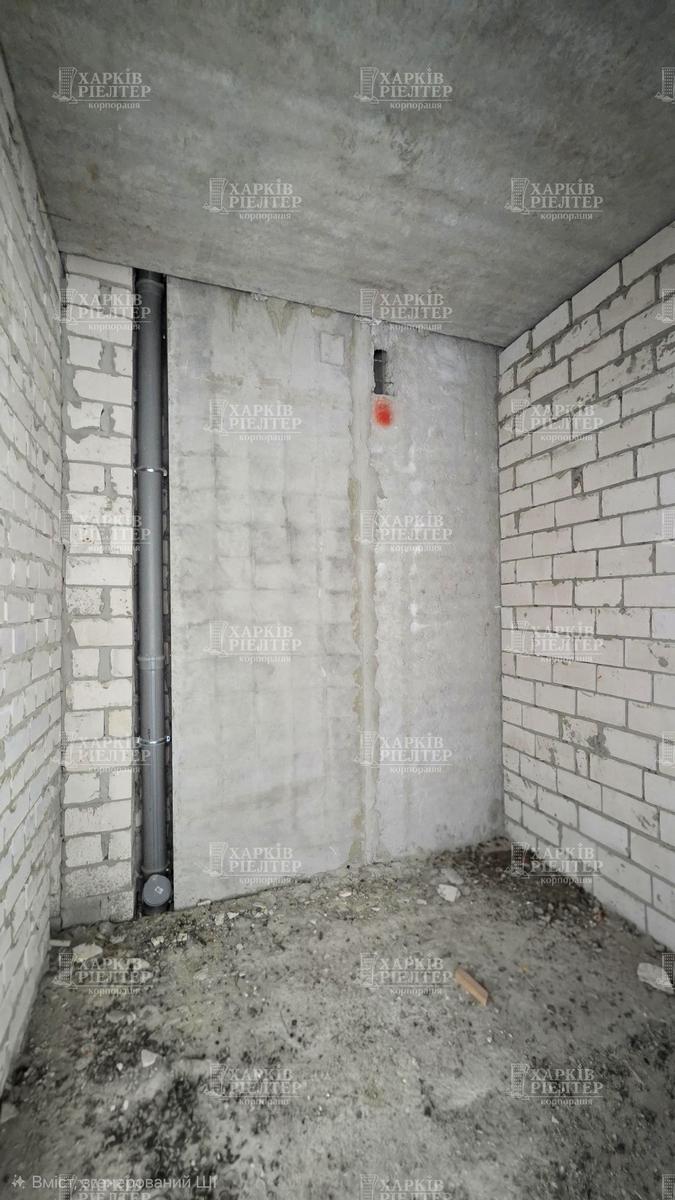 1870443549548124
