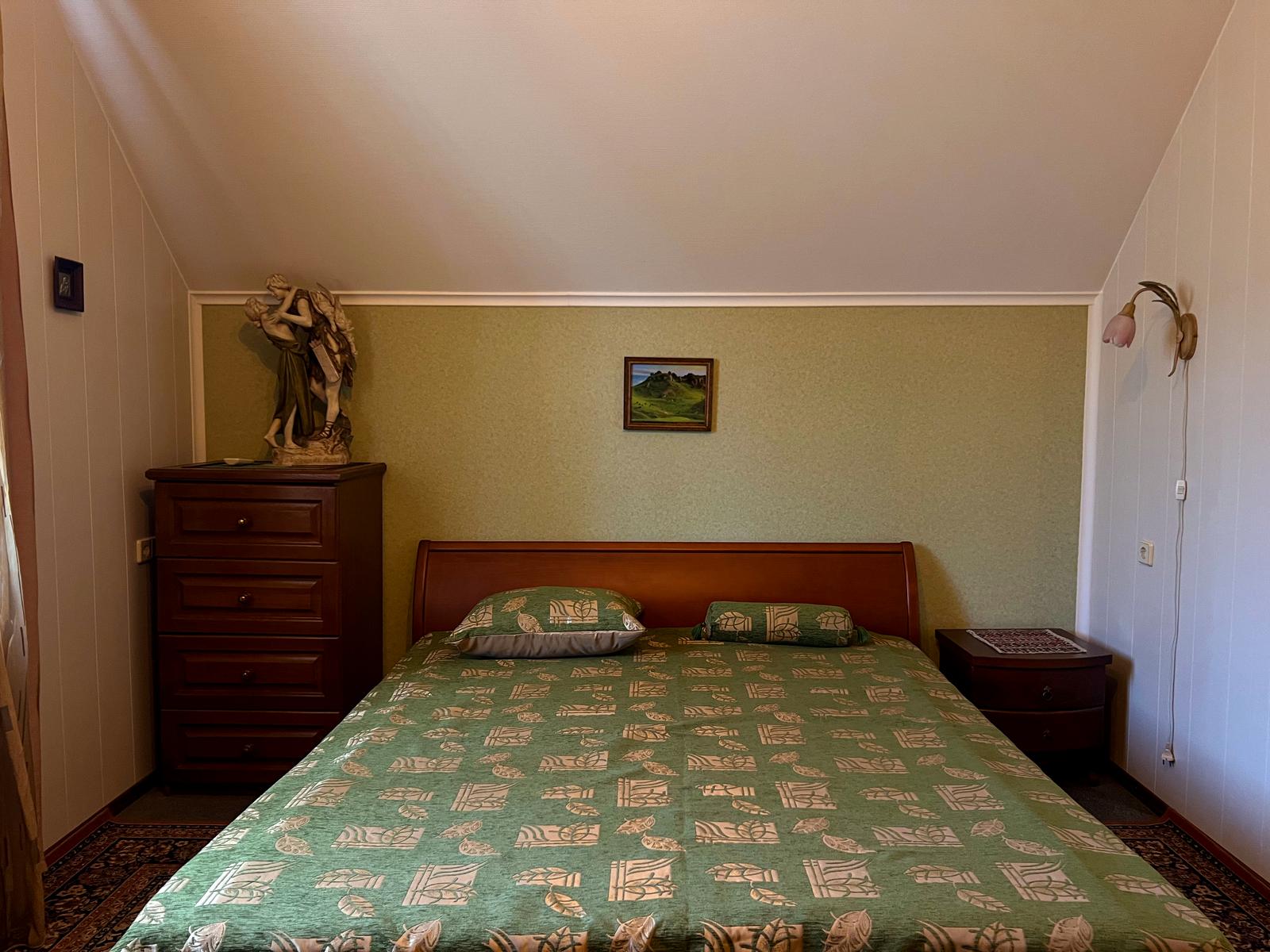 1870454845343234