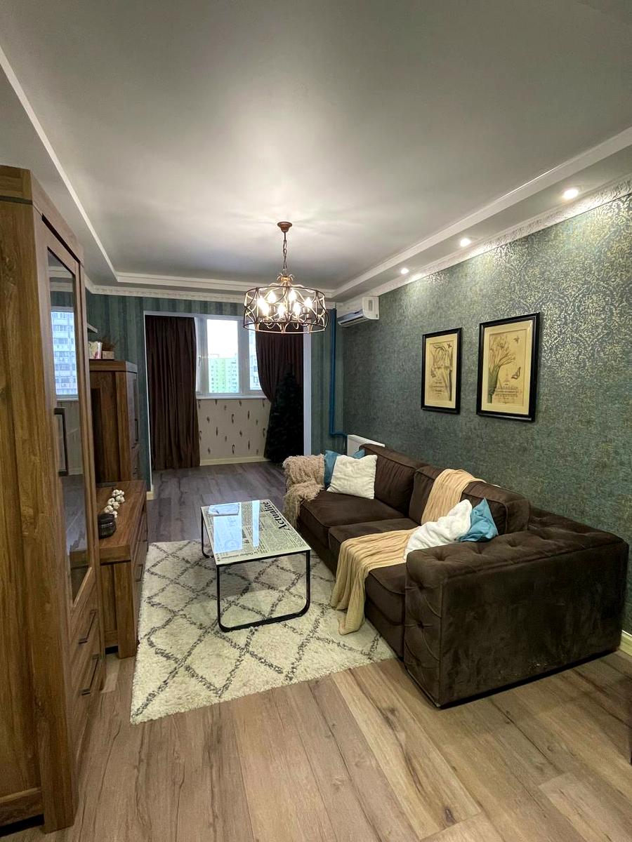1870493342933365