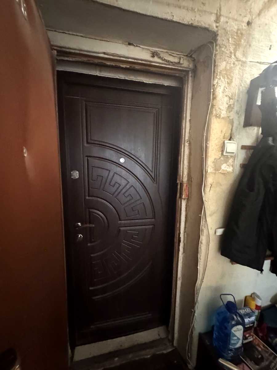 1870505467145829