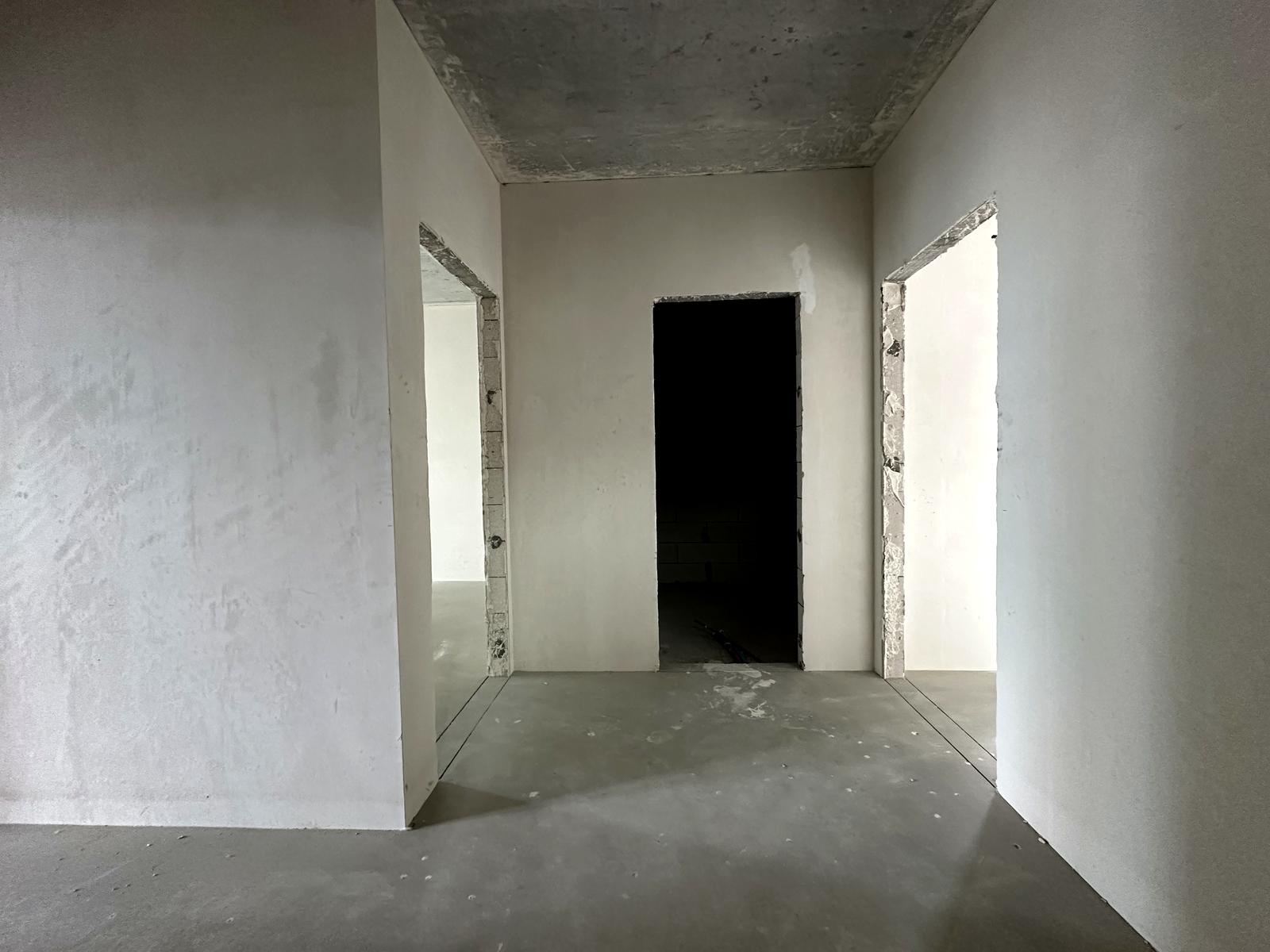 1870515836743327