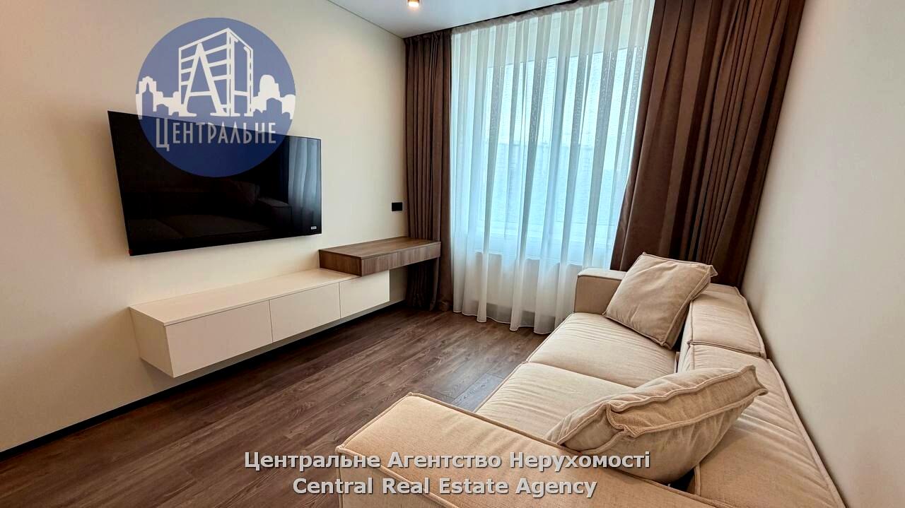 1870520463880766