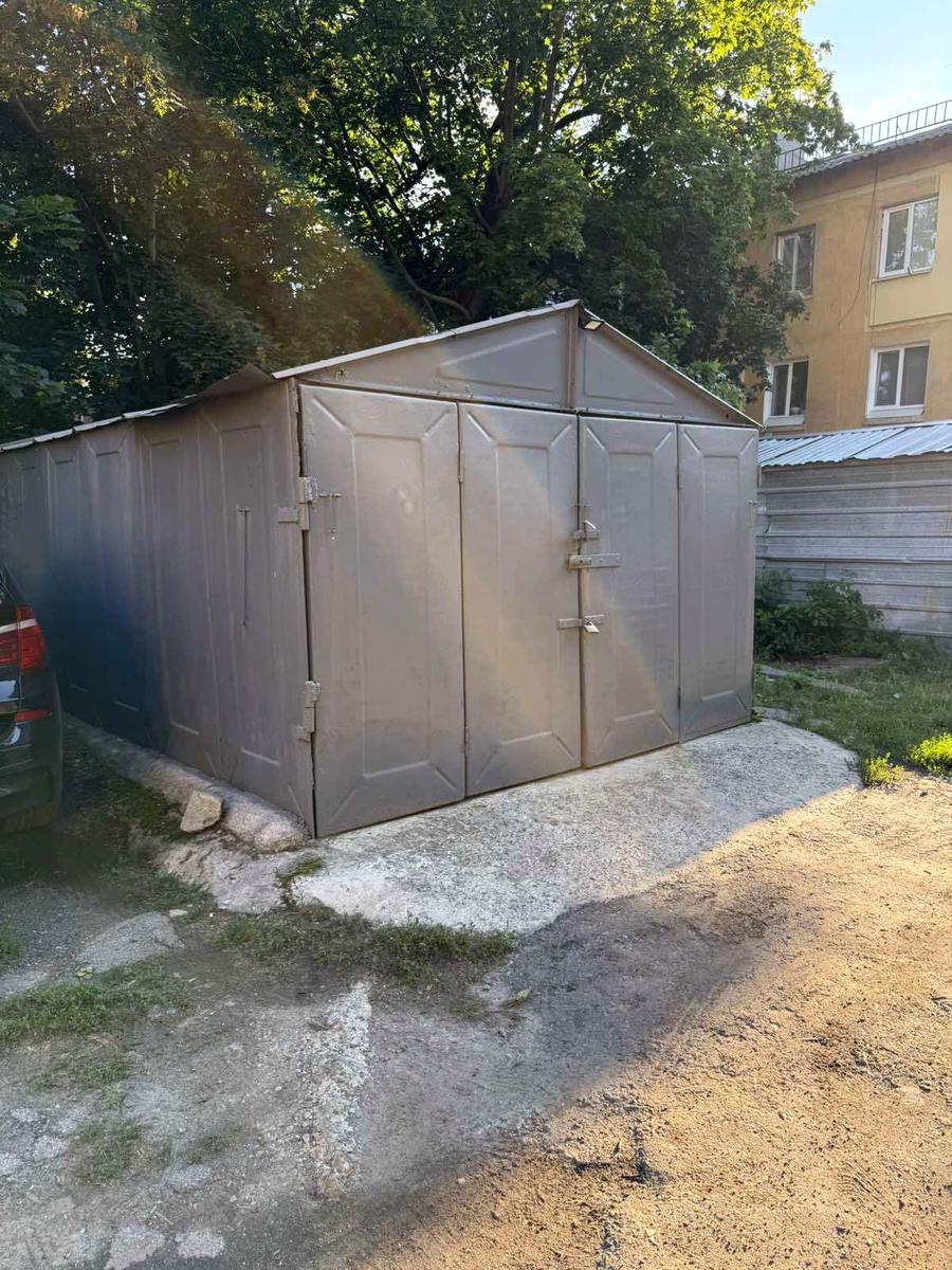 1870526648496775