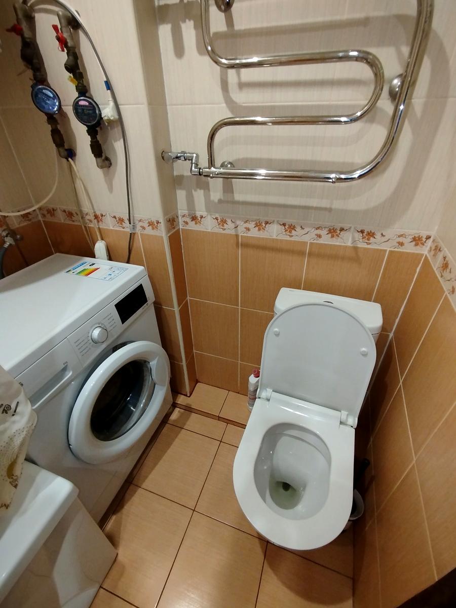 1870575611755978