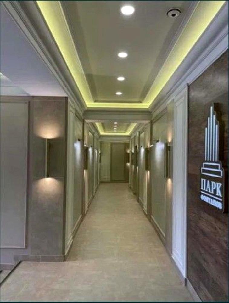 1870580001704576