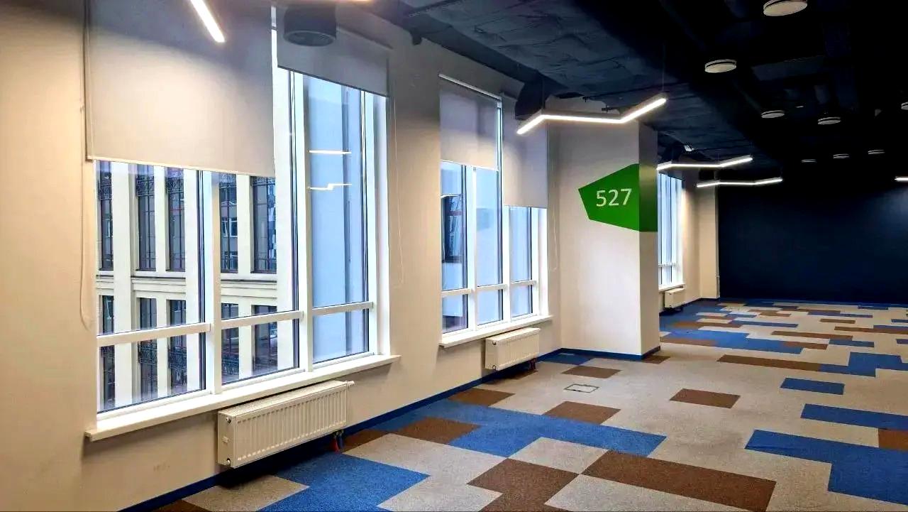 1870585618408641