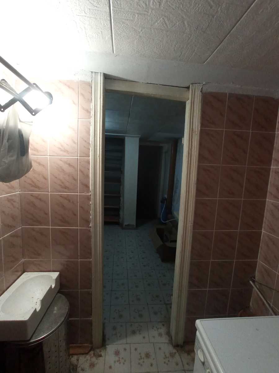 1870587089875493