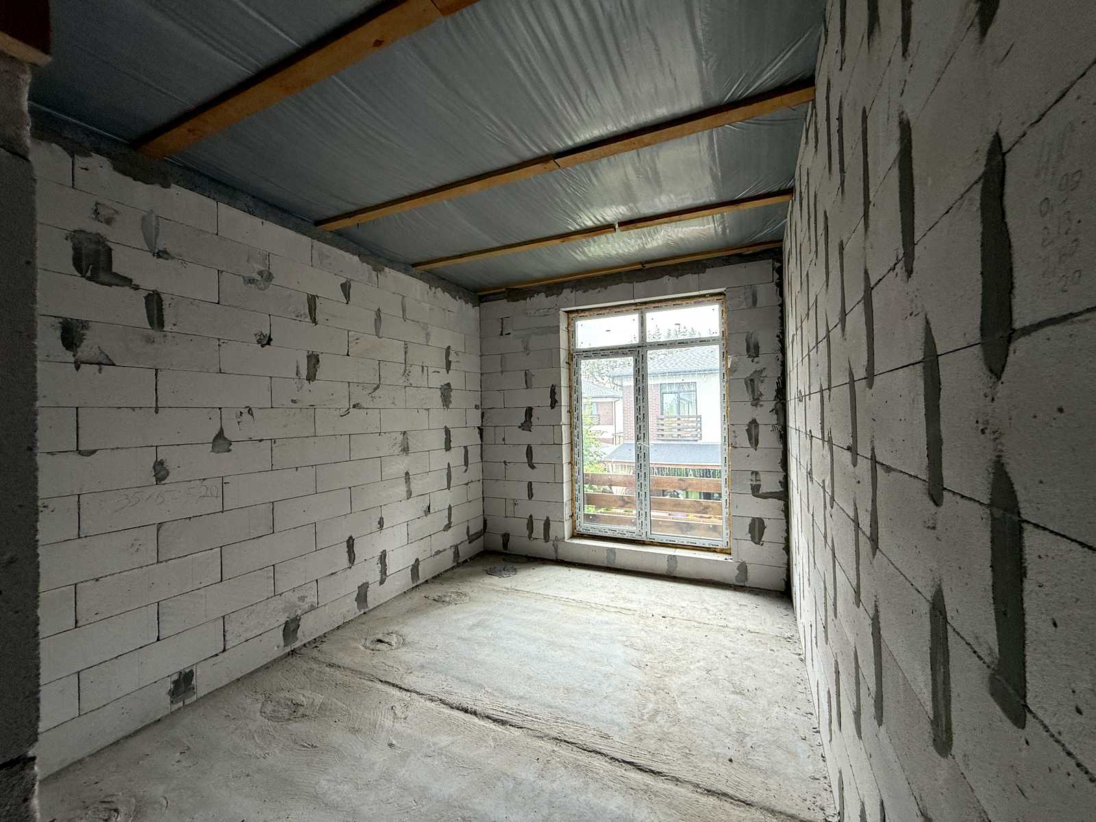 1870587586840145