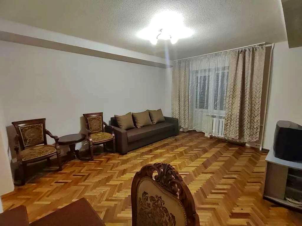 1870589068571428