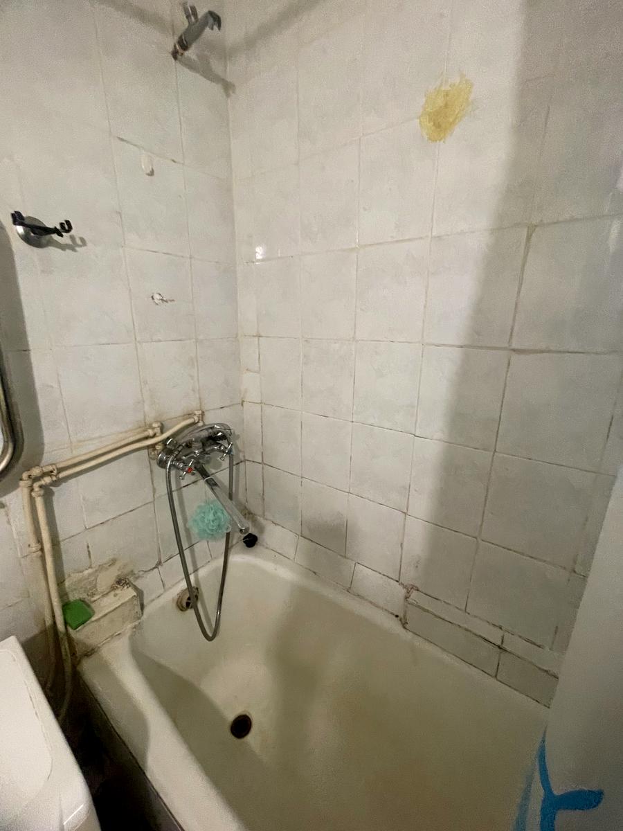 1870592643841428