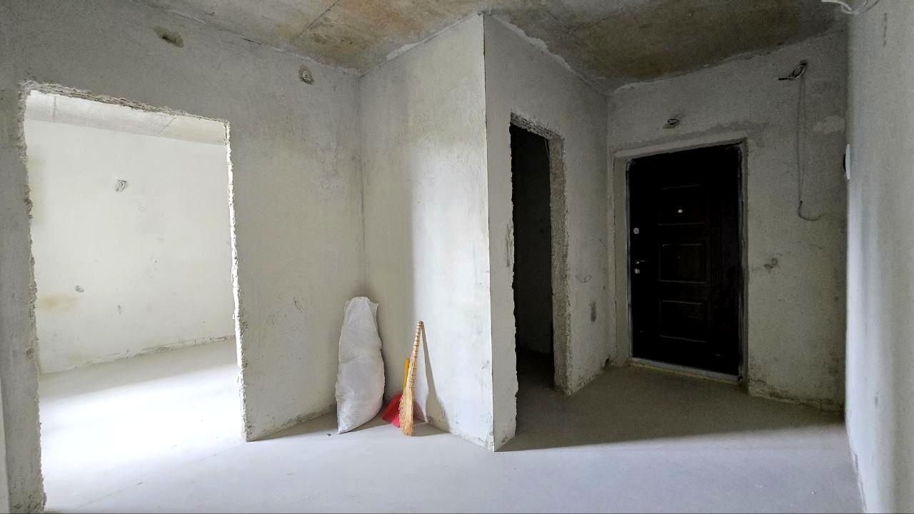1870594703567229