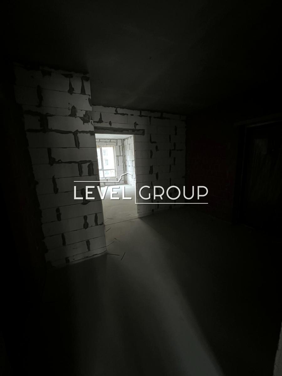 1870594910791356