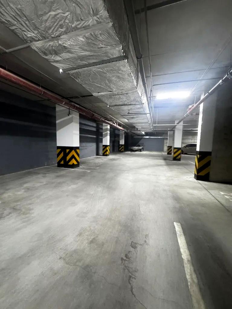 1870595035889664