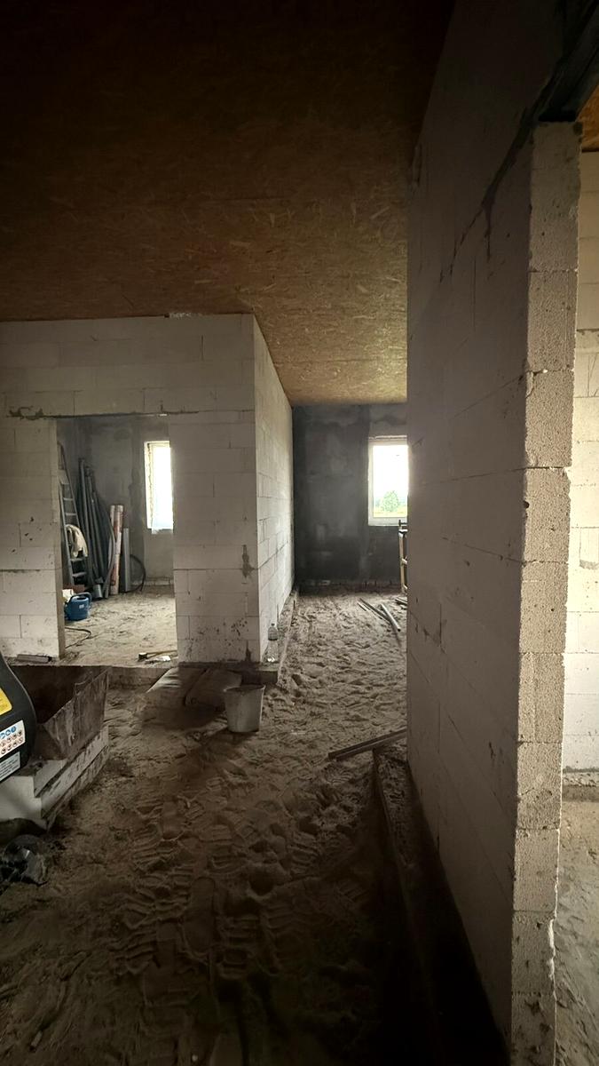 1870595423336294