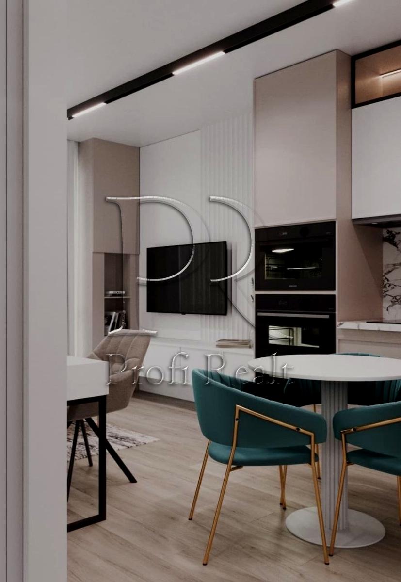 1870596162887129
