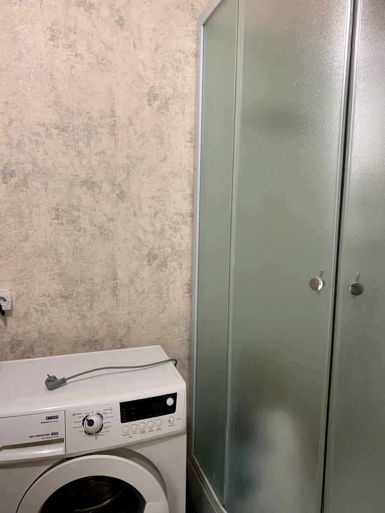 1870596993358853