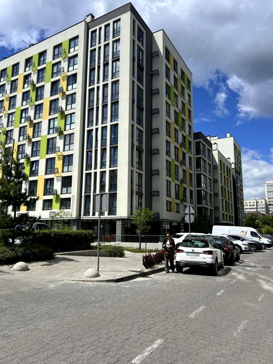 1870597403893016