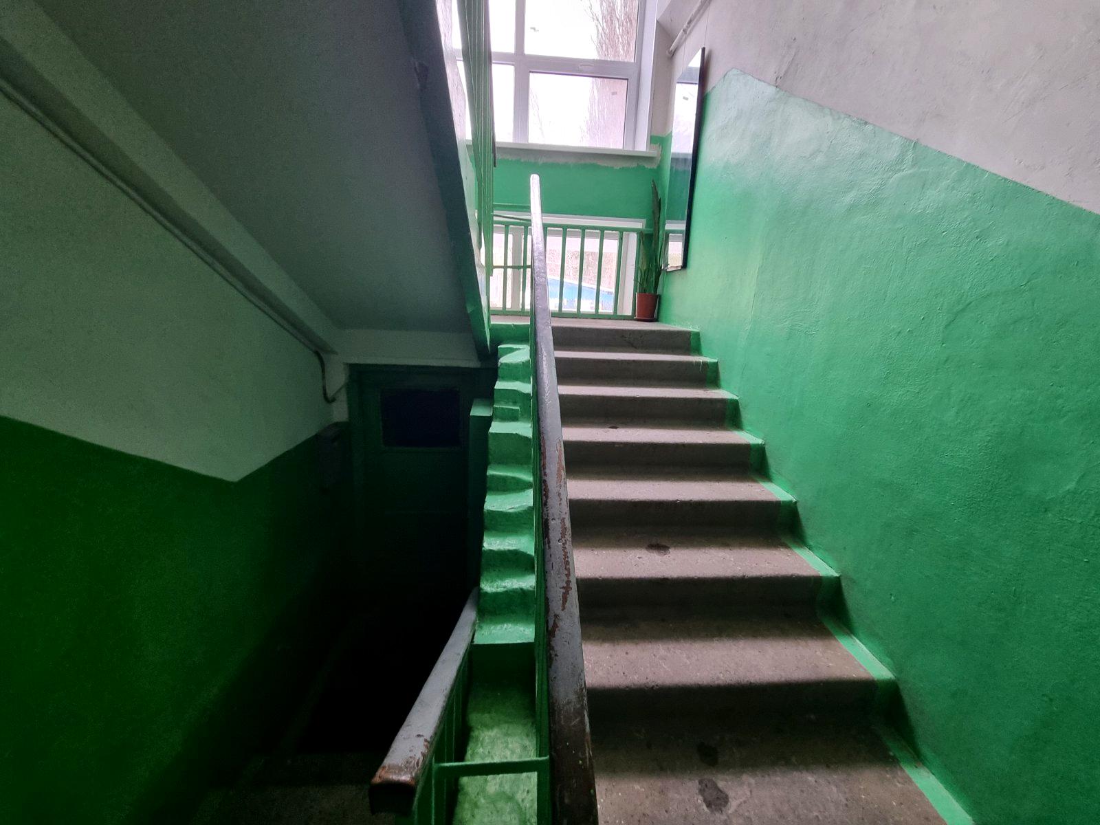 1870601268160335