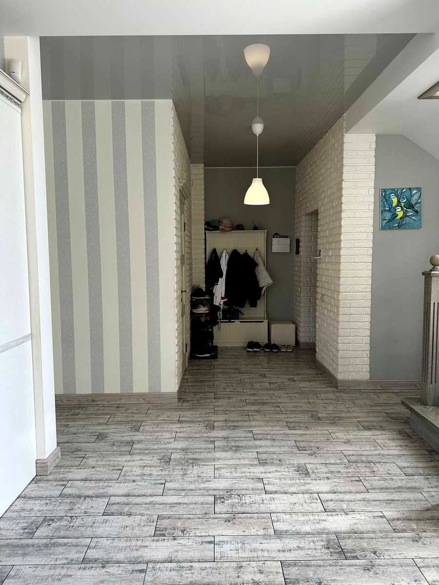 1870608724697848