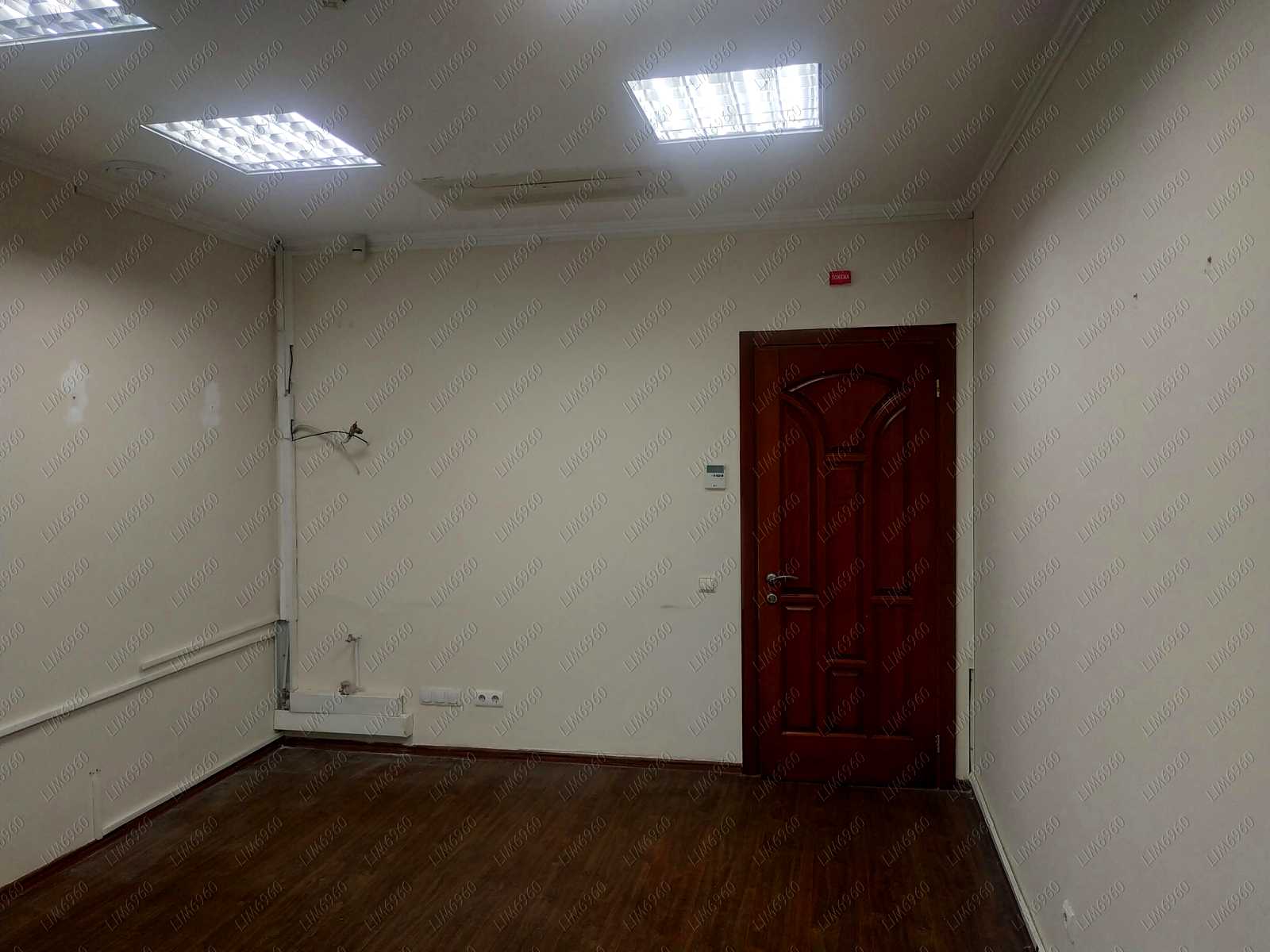1870610879116615