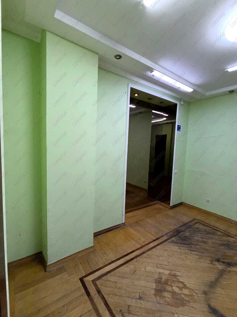 1870610885175027