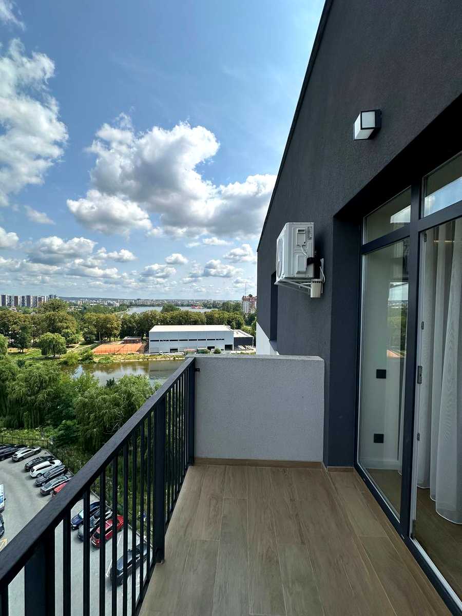 1870612277721314