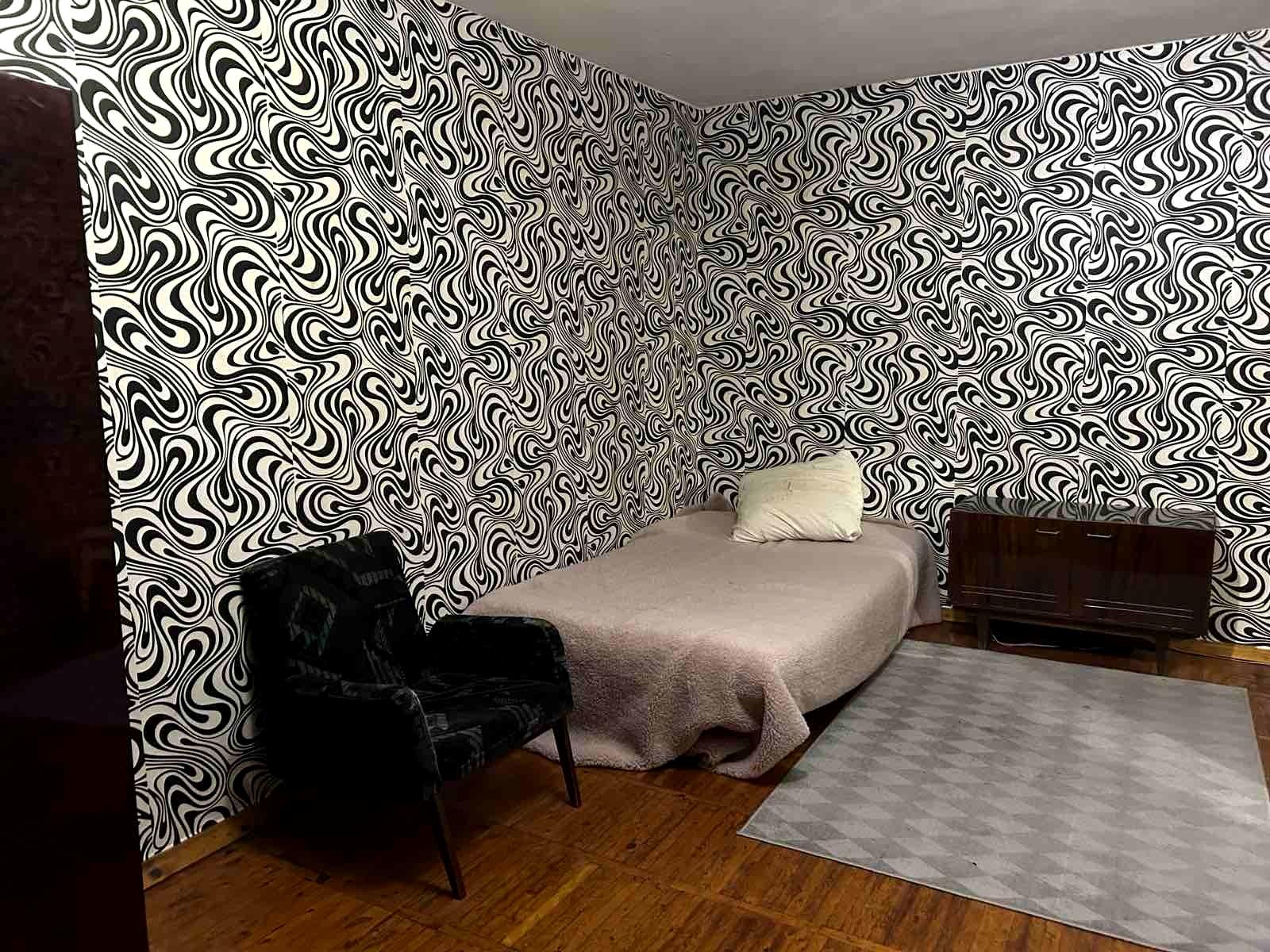 1870627578803914