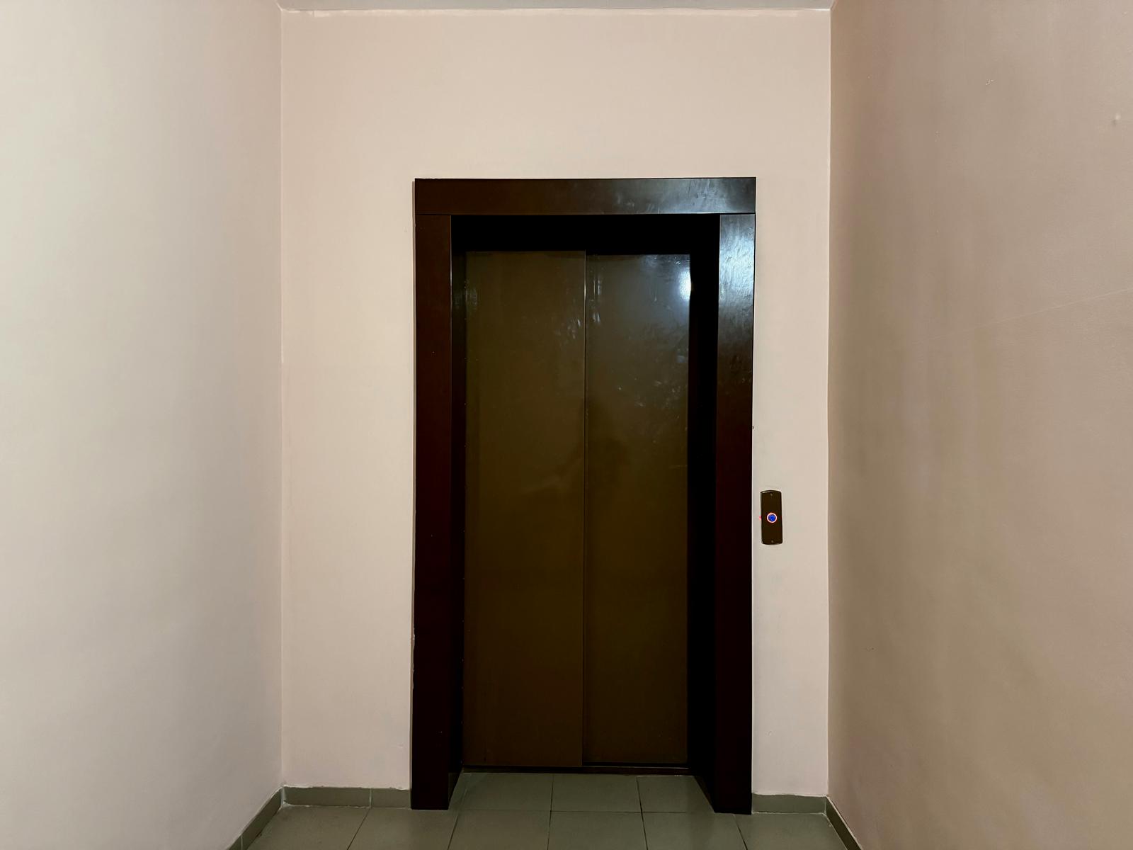 1870640298122160