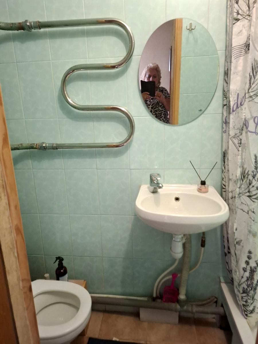 1870642207326501
