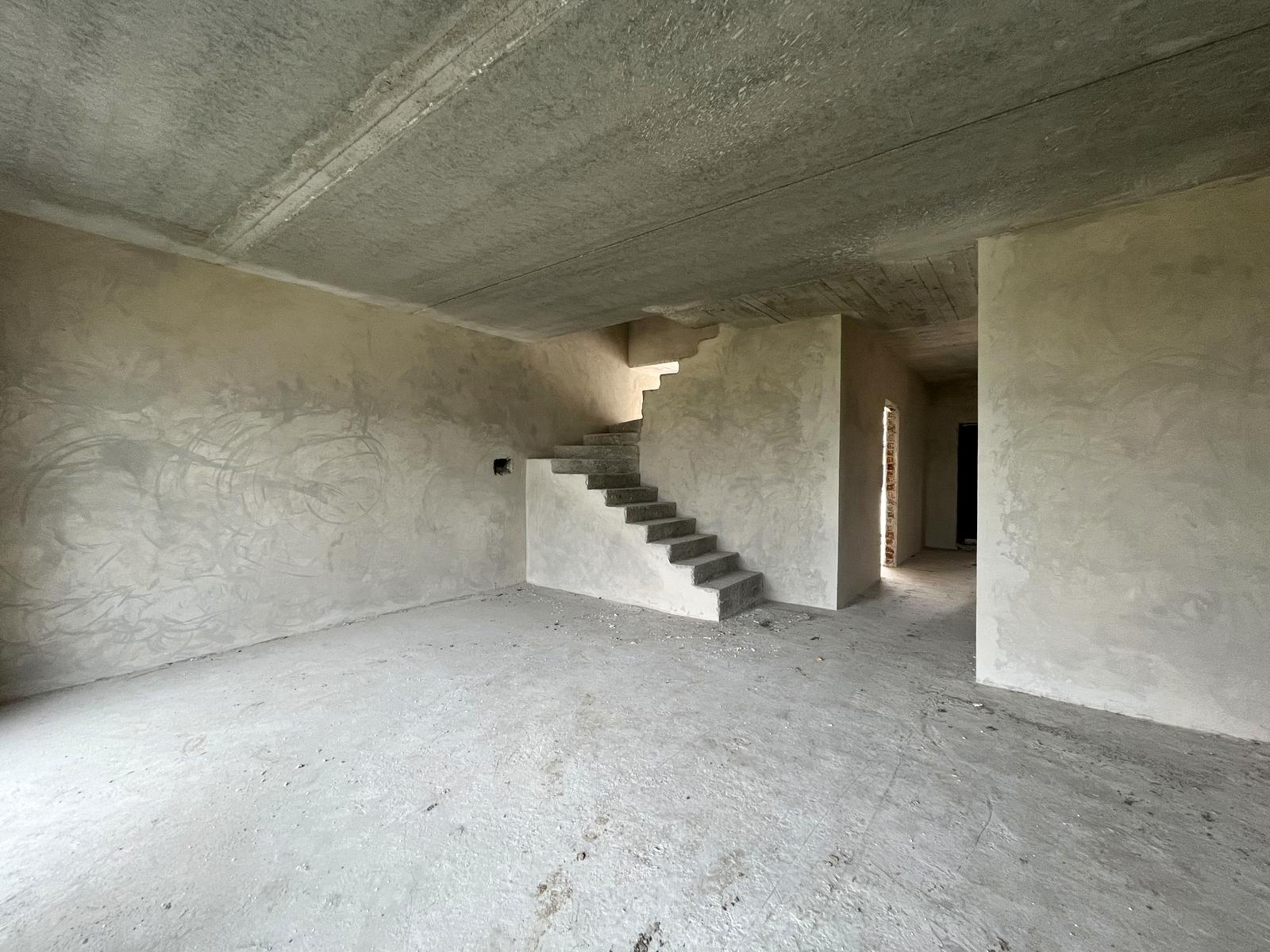 1870675475226407