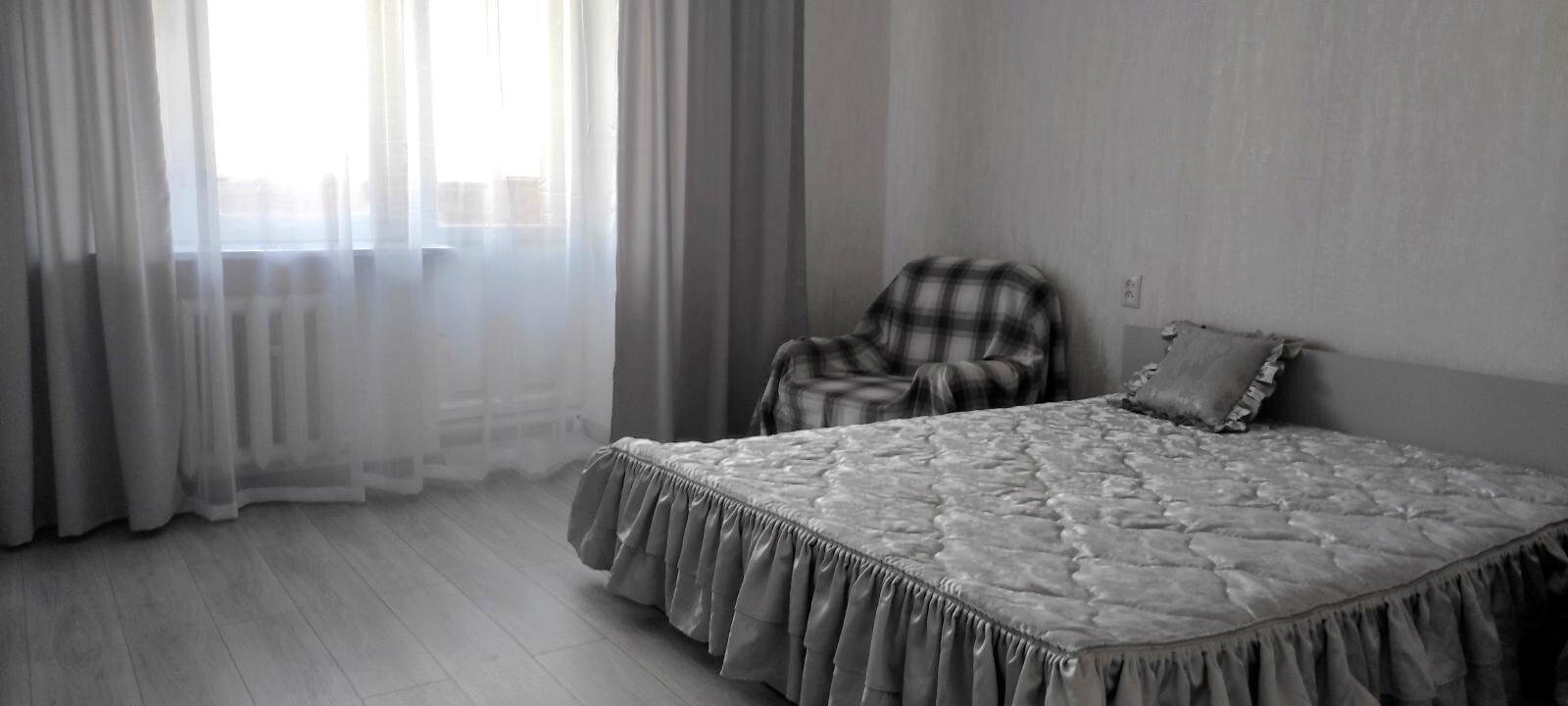 1870677297438410
