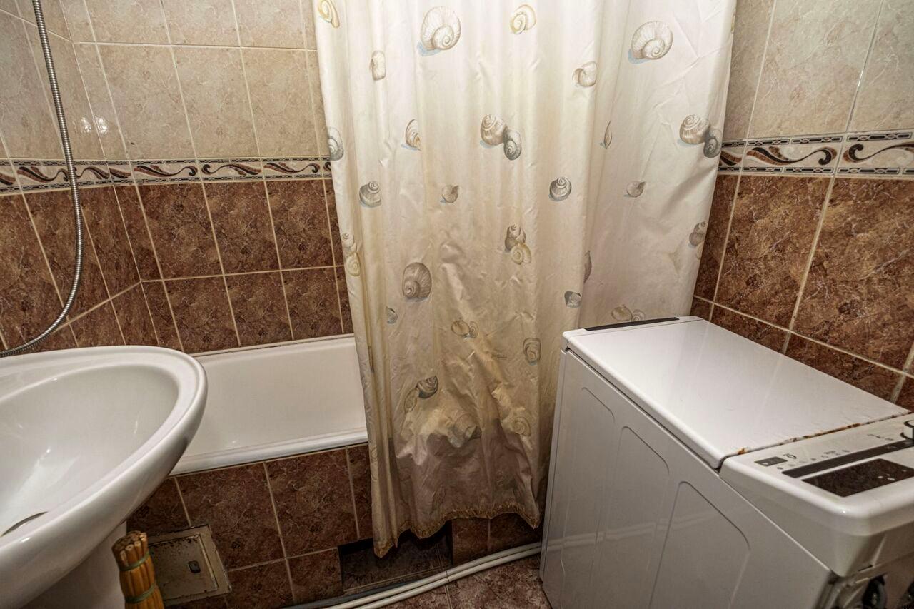 1870677464010253
